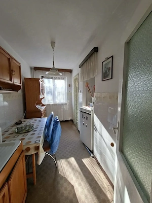 Vanzare apartament cu 2 camere in Moldova Noua - imagine 2