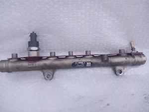 Rampă injectoare Suzuki grand vitara diesel 1.9 ddis 2006