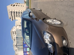 Volkswagen Golf 6  1.6 TDI DSG - imagine 5