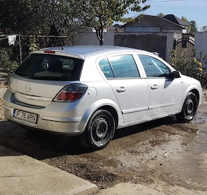 Vând Opel Astra h