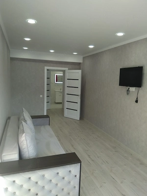 Apartament 2 camere de inchiriat 1 Mai - imagine 3