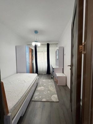 Apartament renovat modern, 3 camere decomandate, etaj 2/4 – zona Piața - imagine 10