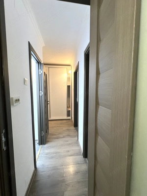 Apartament renovat modern, 3 camere decomandate, etaj 2/4 – zona Piața - imagine 14