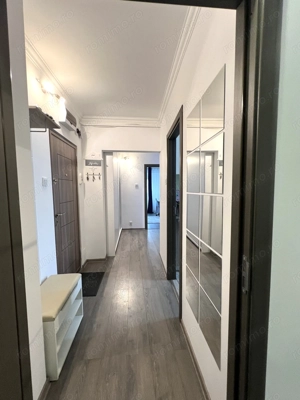 Apartament renovat modern, 3 camere decomandate, etaj 2/4 – zona Piața - imagine 12