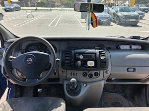 Opel Vivaro 2.0 - imagine 4