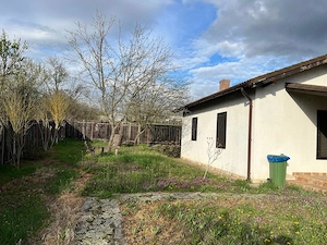 Casa individuala superba. Teren generos. Disponibila imediat. - imagine 2