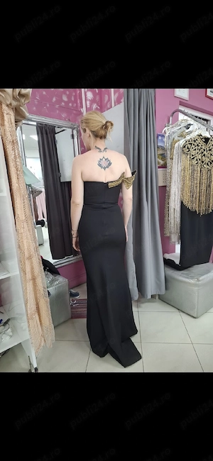 Rochie de vânzare 