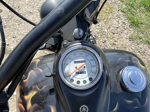 Yamaha Dragstar 650cm3 Custom Bobber - imagine 3