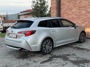 Toyota Corolla Berlina 2.0 Hybrid 184 CP Team Deutschland Ediție Limitată 2022 Luna 06 