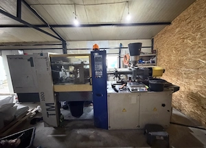 Vând Mașină Injectie mase plastice 