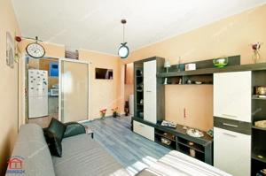 52500 Euro negociabil, trei camere renovat, mobilat si utilat, Micro 2 - imagine 3