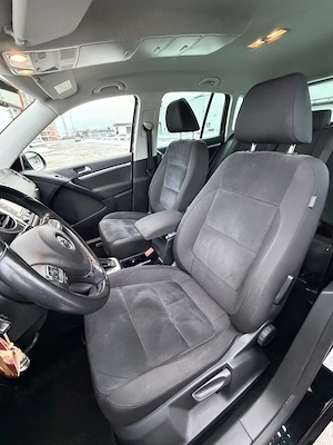 VW Tiguan 2015 2.0 TDI cutie Automată 4x4 - imagine 5