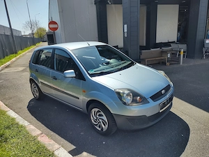 Ford fiesta benzina 13 preț 1600 euro tel   - imagine 3