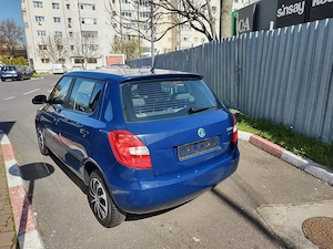 Skoda Fabia benzina 12 EURO 5 fab 2012 preț 2950 - imagine 5