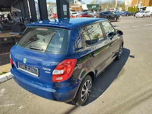 Skoda Fabia benzina 12 EURO 5 fab 2012 preț 2950 - imagine 2