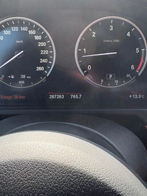 Bmw X5 xDrive40d 2015 - imagine 10