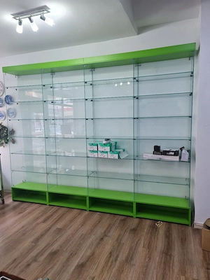 Vitrine sticla rafturi si mobilier spatiu comercial