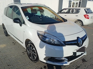 Renault grand scenic model bosse euro 6 7 locuri