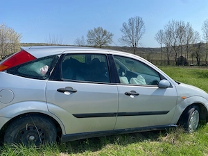 dezmembrez ford focus - imagine 1