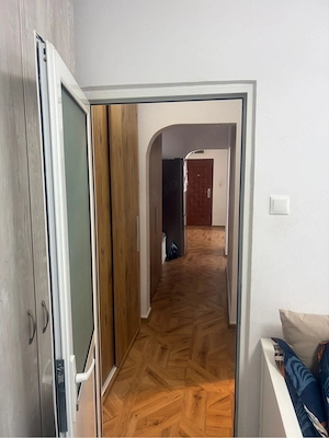 Vand apartament 2 camere decomandat - imagine 8