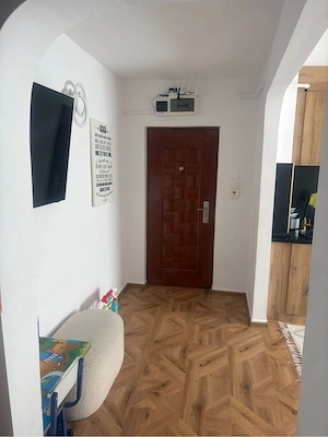 Vand apartament 2 camere decomandat - imagine 7