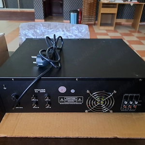Vând stație, amplificator sunet 300 W