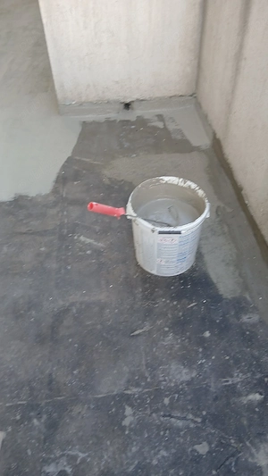 Mester execut  lucrari de hidroizolație 