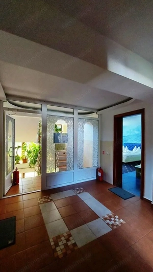 Vanzare pensiune in statiunea  Predeal-Cioplea 15 camere - imagine 4