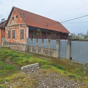 Casa cu Gradina si Teren, 4636 MP. Ghertenis