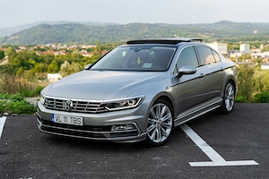 Volkswagen Passat B8 2016 2.0 TSI 220 CP R LINE - imagine 2