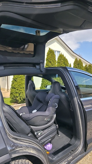 Tesla Model X - imagine 9