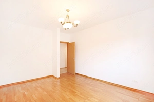 Apartament 4 camere renovat 2025 la 100m de Satul Francez | Aron Cotrus - imagine 4