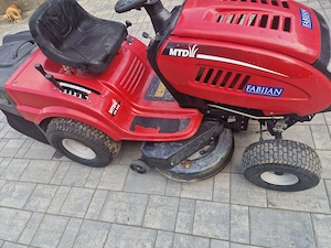 Tractoras de tuns gazon Mtd. Motor Briggs vanguard de 400cm .