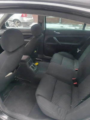 Vând Skoda Superb neagră,1896 cm3, 2008 - imagine 6