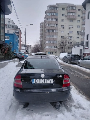 Vând Skoda Superb neagră,1896 cm3, 2008 - imagine 2