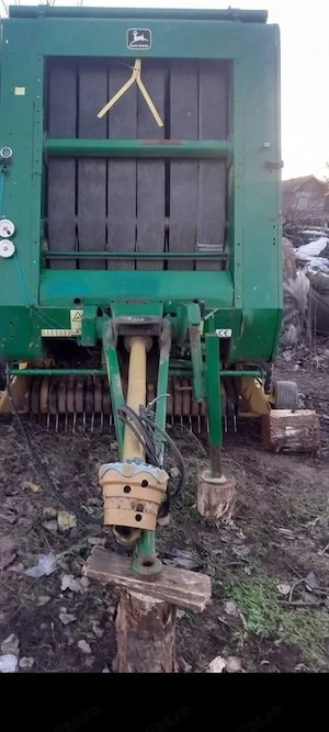 Presa John Deere 590 - imagine 4