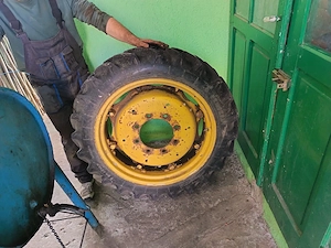 Roți înguste pentru John Deere 