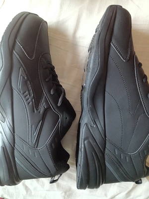 Pantofi sport casual, mărime  46 sau 47,talpă rezistentă la uzura,noi