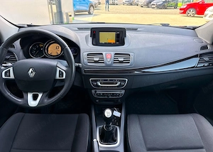 Renault Megane 1.5 dCI Privilege - imagine 12