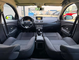 Renault Megane 1.5 dCI Privilege - imagine 17