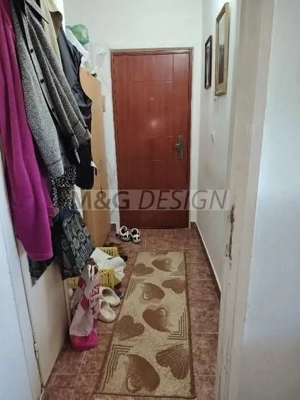 Garsoniera zona Lipovei - imagine 9