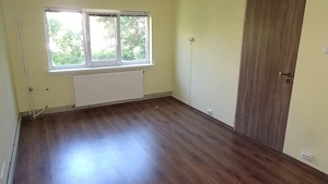 Inchiriez garsoniera decomandata in Deva, zona Zamfirescu in Q-uri, parter inalt, renovata,  - imagine 3