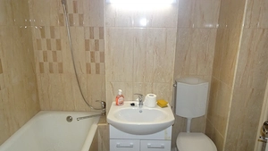 Inchiriez garsoniera decomandata in Deva, zona Zamfirescu in Q-uri, parter inalt, renovata,  - imagine 12