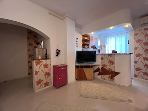 Apartament o camera,zona Gojdu - imagine 4