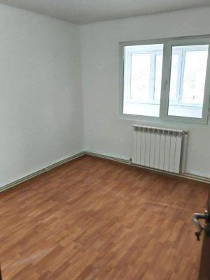 Apartament 4 camere semidecomandate, etaj 2 din 4  – Micro 39, Galați - imagine 3