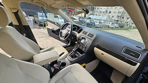 Volkswagen Jetta 1.2 TSI, 105 Cp   Full Option   Impecabil - imagine 14