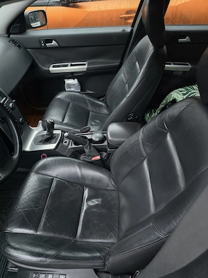 Vand Volvo V50, anul 2004 - imagine 3