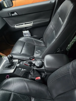 Vand Volvo V50, anul 2004 - imagine 5