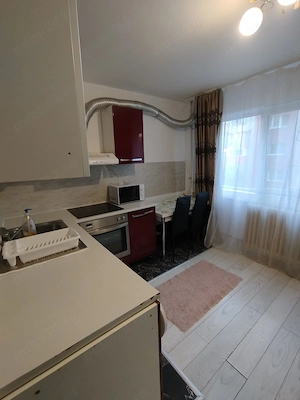 Vând apartament decomandat cu o camera Calea Buziasului - imagine 4