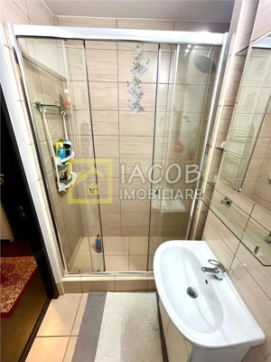 Apartament 2 camere decomandate, etaj 1, str. Mioritei Bacau - imagine 15